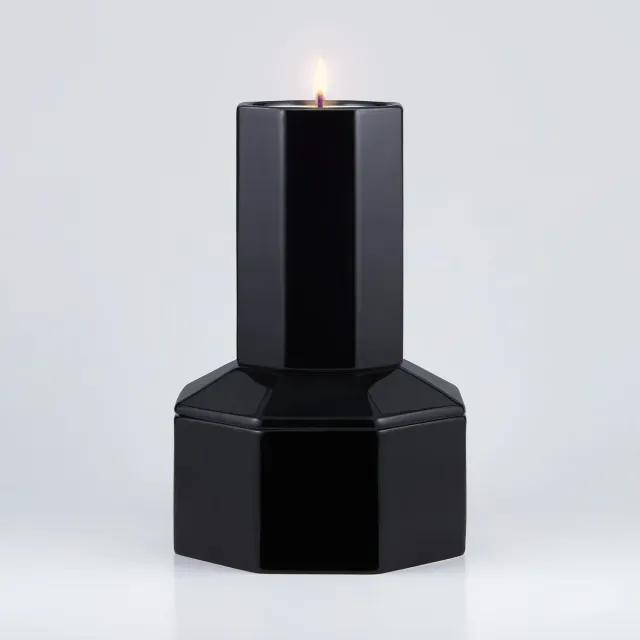 Les Eaux Primordiales Black Amber duftlys 500 g æble